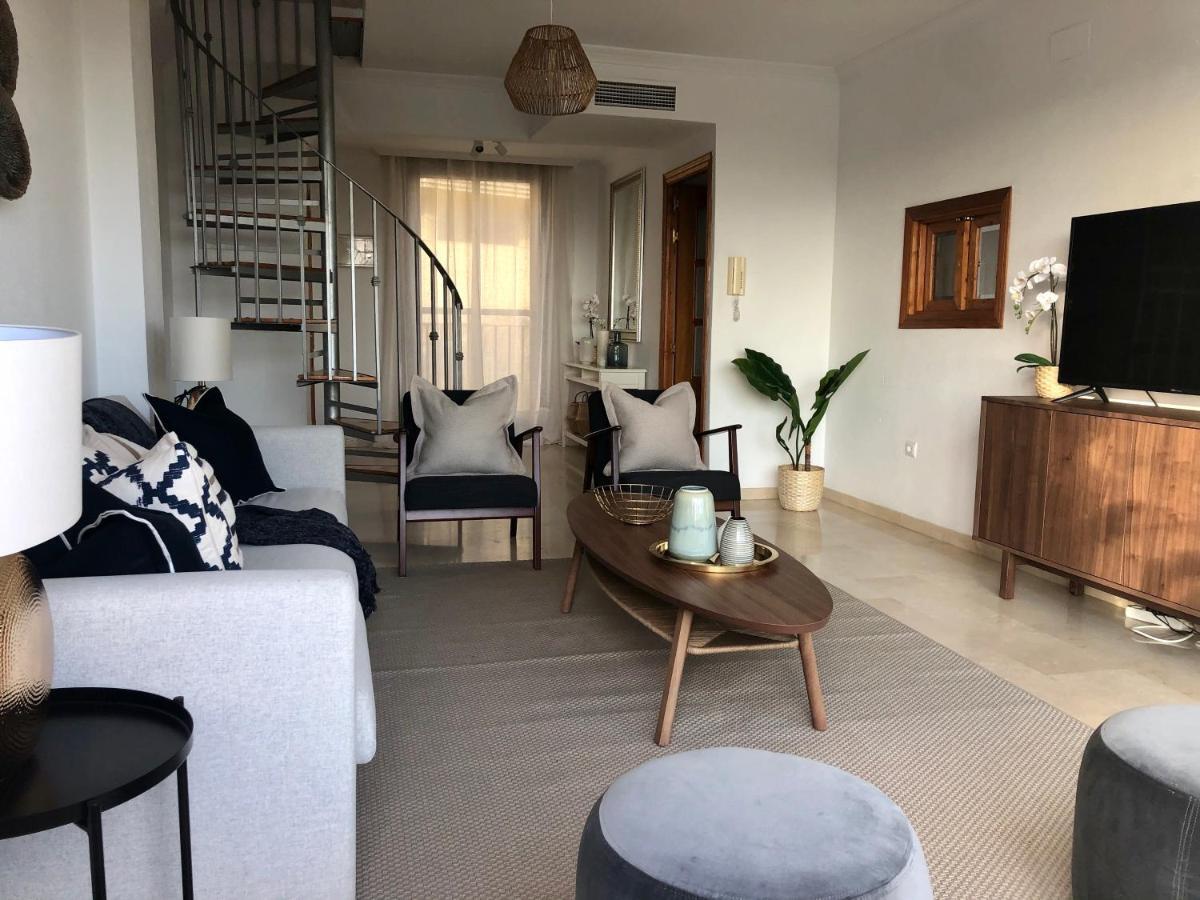Luxurious Duplex Penthouse With Golf And Sea Views Lejlighed Benalmádena Eksteriør billede