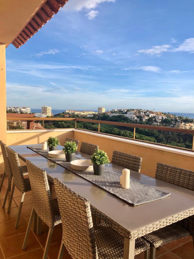Luxurious Duplex Penthouse With Golf And Sea Views Lejlighed Benalmádena Eksteriør billede
